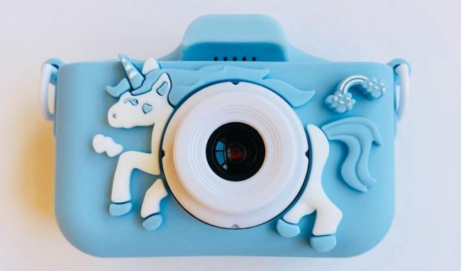 Ударопрочная детская цифровая камера детский фотоаппарат с поддержкой высокого разрешения 1080p Full-HD с видео- аудио- фотосъемкой с играми и селфи камерой. Kids camera. Единорог голубой фото